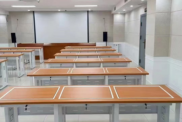 多媒体电教室-1